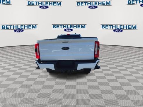 New 2026 Ford F250 Lariat w/ Black Appearance Package image 7