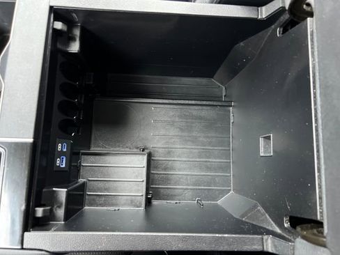 Used 2022 Toyota Tundra Limited image 26