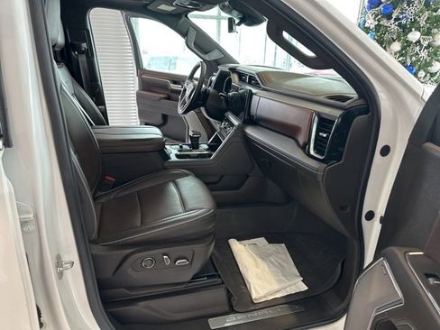 Used 2024 GMC Sierra 1500 Denali w/ Technology Package image 20