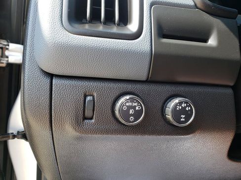 Used 2016 Chevrolet Colorado Z71 AWD/4WD image 19