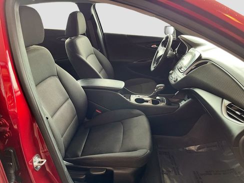 Used 2024 Chevrolet Malibu RS FWD image 25