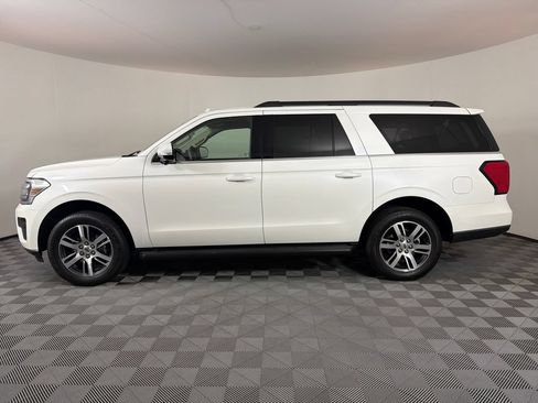 Used 2024 Ford Expedition Max XLT AWD/4WD image 2