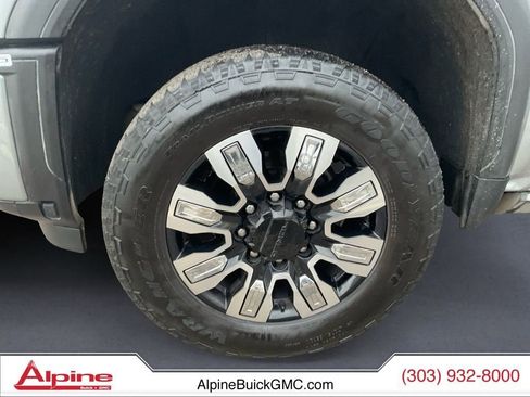 Used 2024 GMC Sierra 2500 Denali w/ Denali Reserve Package image 14