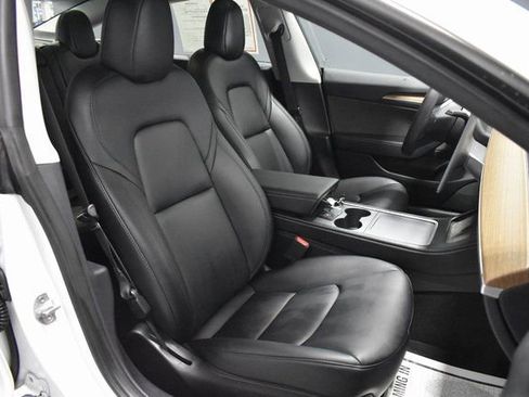 Used 2023 Tesla Model 3 Performance image 12