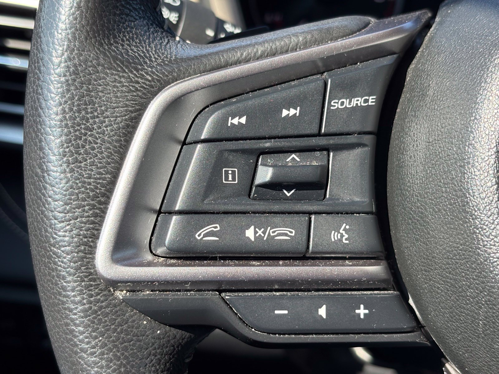 Certified 2025 Subaru Outback Limited AWD/4WD image 14