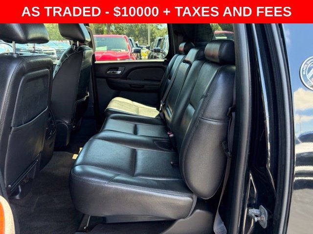 Used 2013 Chevrolet Avalanche LTZ AWD/4WD image 15