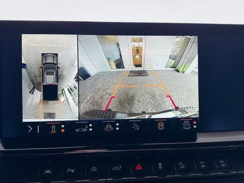 Used 2024 Chevrolet Silverado 1500 ZR2 w/ ZR2 Bison Edition AWD/4WD image 17