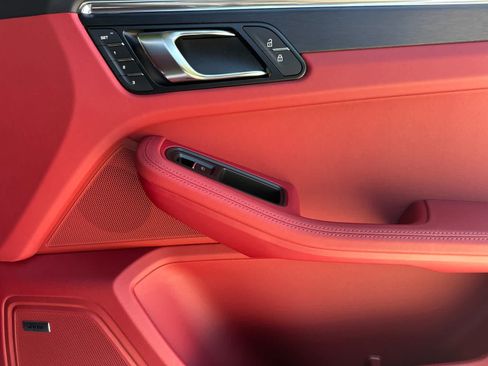New 2026 Porsche Macan GTS AWD/4WD image 19