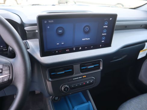 New 2026 Ford Maverick XLT image 5