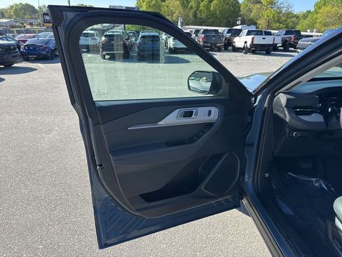 Used 2026 Ford Explorer Active w/ Active Comfort Package image 26