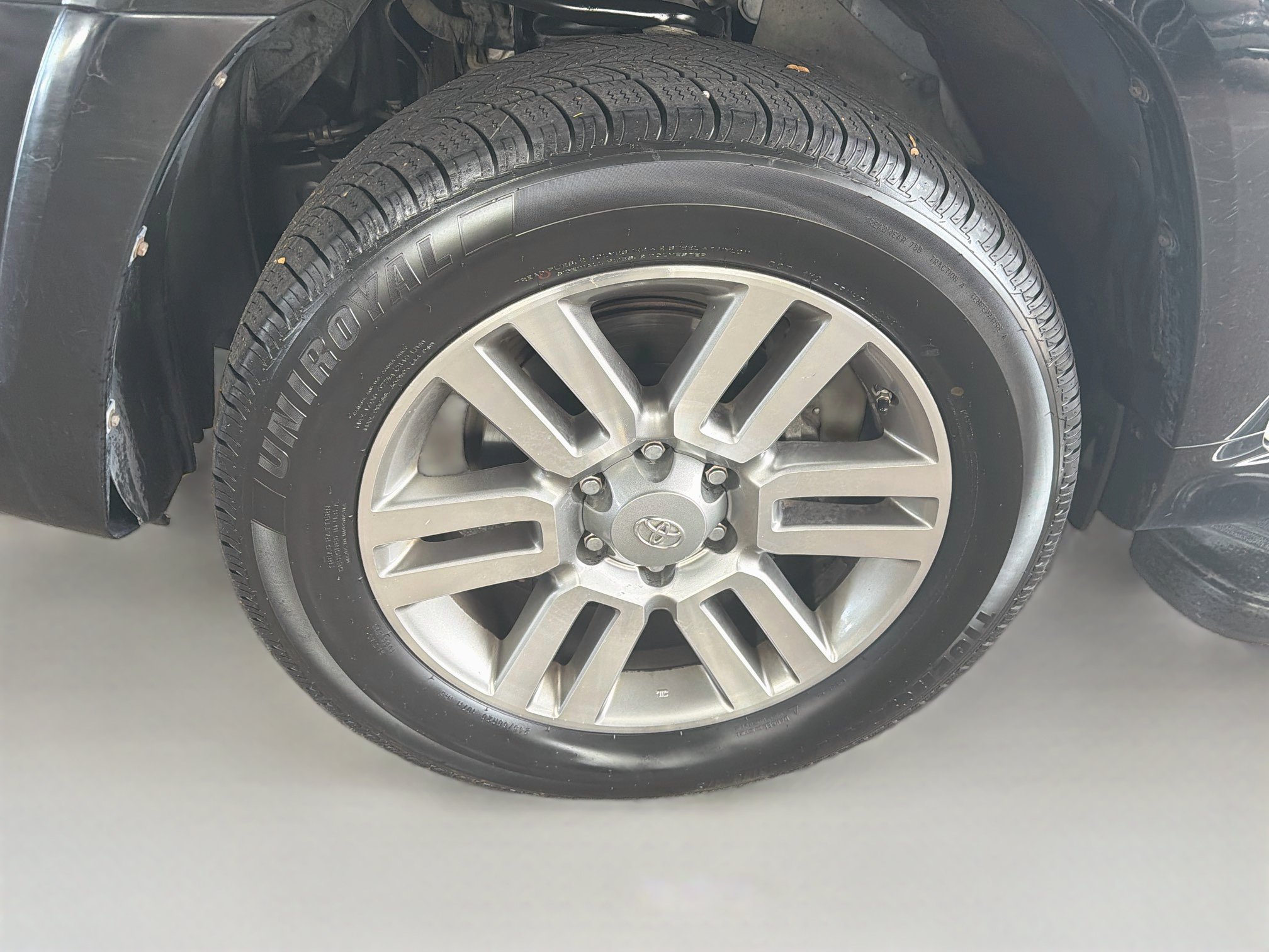 Used 2012 Toyota 4Runner Limited AWD/4WD image 11