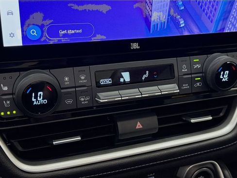 Used 2024 Toyota Grand Highlander AWD image 16