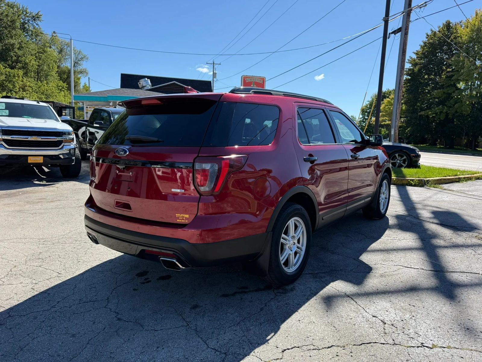 Used 2017 Ford Explorer Sport AWD/4WD image 5