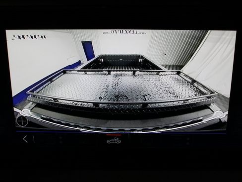 Used 2025 GMC Sierra 2500 AT4 image 22