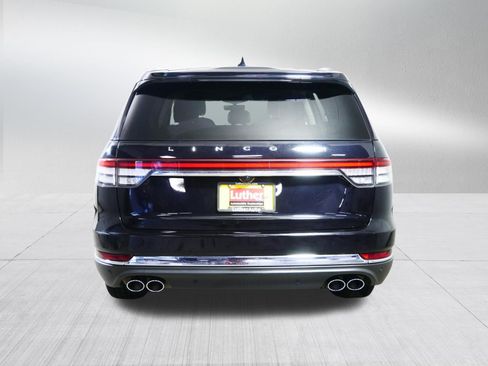 Used 2023 Lincoln Aviator AWD image 6