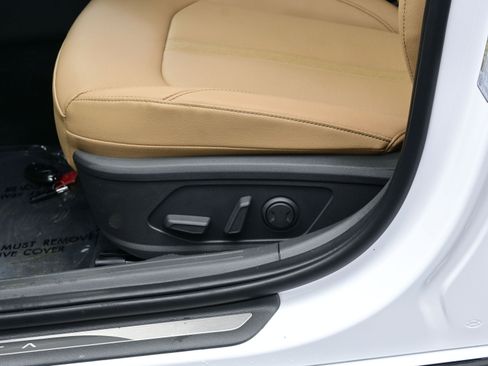 Certified 2025 Hyundai Sonata Limited image 11