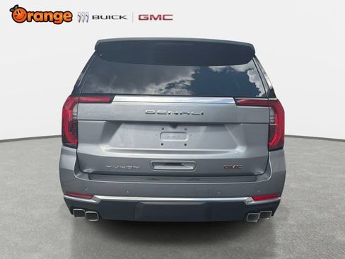 New 2026 GMC Yukon Denali w/ Denali Reserve Package AWD/4WD image 4