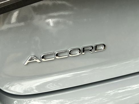 Used 2025 Honda Accord Touring image 8