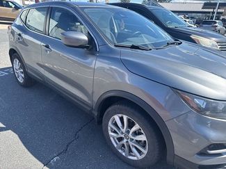 Used 2021 Nissan Rogue Sport S video 3