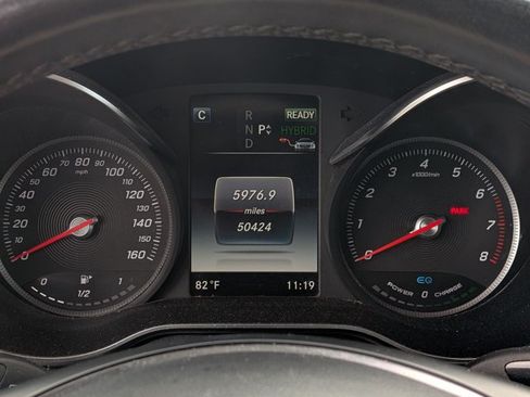 Used 2019 Mercedes-Benz GLC 350e 4MATIC image 10