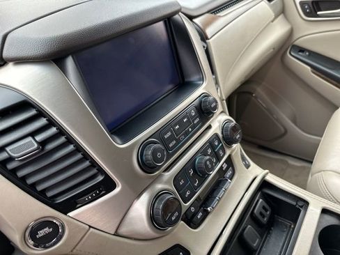 Used 2019 GMC Yukon Denali image 9
