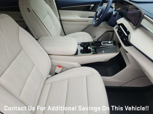 New 2026 Buick Enclave Avenir w/ Super Cruise Package FWD image 10