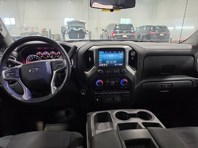 Used 2022 Chevrolet Silverado 1500 RST AWD/4WD image 4