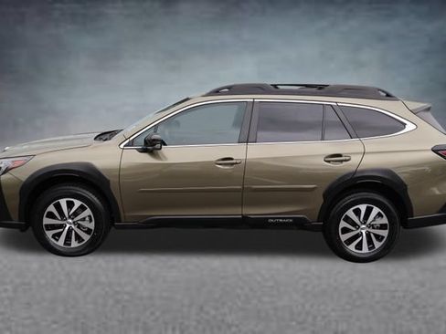 Certified 2024 Subaru Outback Premium AWD/4WD image 5