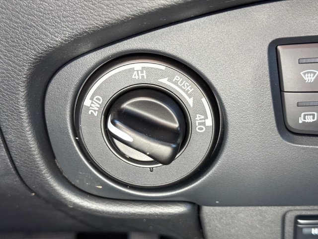 Used 2022 Nissan Frontier PRO-4X AWD/4WD image 34