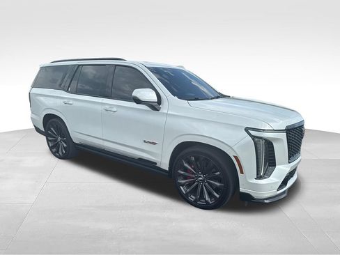 Used 2025 Cadillac Escalade V AWD/4WD image 7