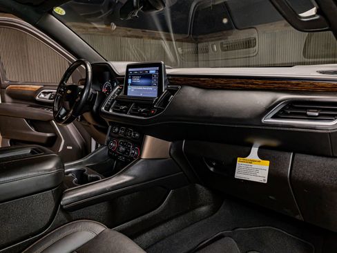 Used 2021 Chevrolet Tahoe High Country image 16