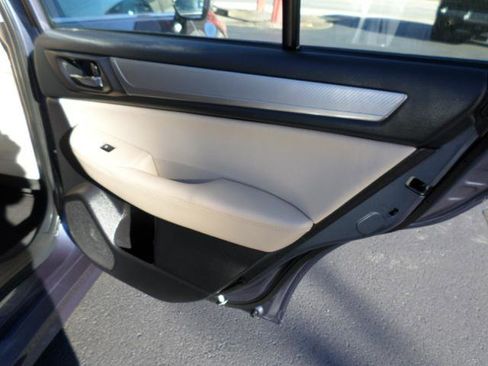 Used 2017 Subaru Legacy 2.5i Premium image 30