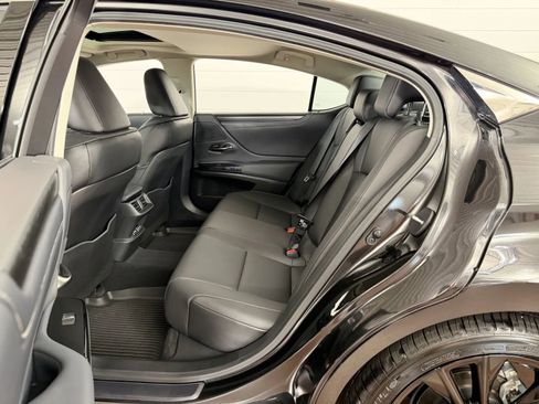 Used 2025 Lexus ES 350 w/ Technology Package FWD image 31