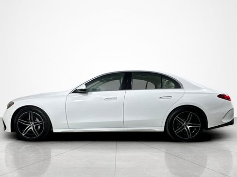 Used 2025 Mercedes-Benz E 350 Sedan image 2
