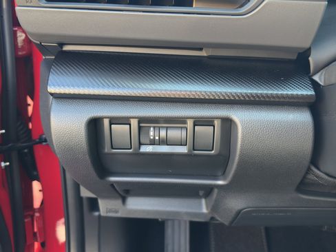 New 2025 Subaru Crosstrek 2.0i Premium image 15