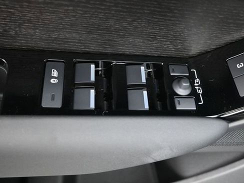 New 2026 Land Rover Range Rover Velar S AWD/4WD image 20