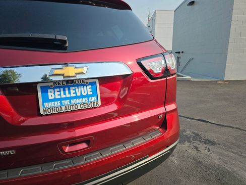 Used 2017 Chevrolet Traverse LT AWD/4WD image 18