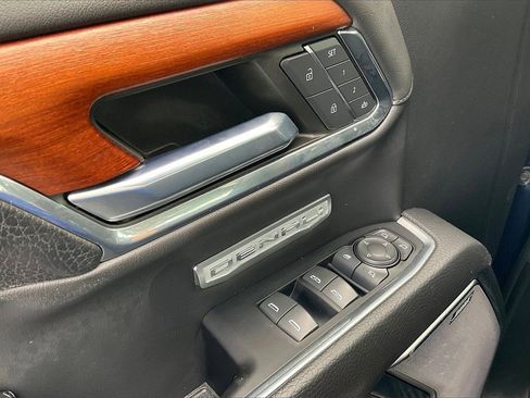 Used 2022 GMC Sierra 1500 Denali image 40
