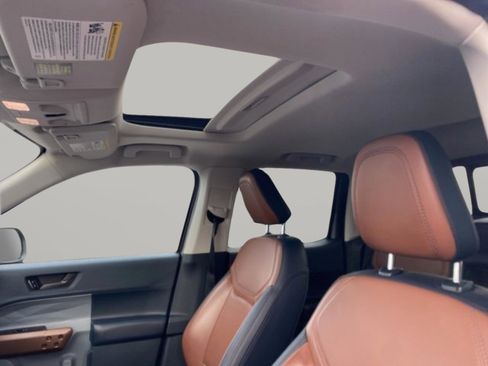 Used 2023 Ford Maverick Lariat w/ Lariat Luxury Package image 11