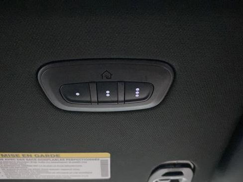 Used 2021 RAM 1500 Laramie AWD/4WD image 40