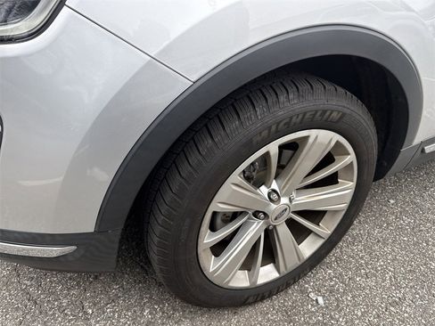 Used 2019 Ford Explorer Limited w/ Class III Trailer Tow Package image 5