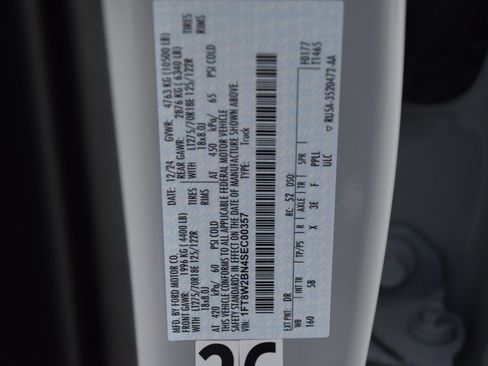 Used 2025 Ford F250 Lariat w/ FX4 Off-Road Package image 26