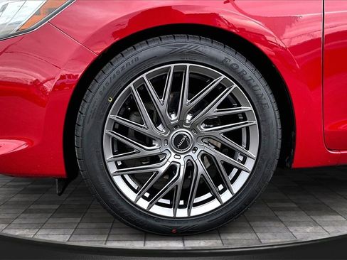 Used 2017 Acura ILX w/ Premium Package image 9