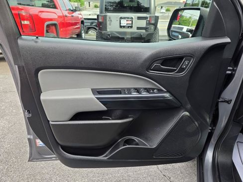 Used 2020 Chevrolet Colorado W/T w/ WT Convenience Package RWD image 11