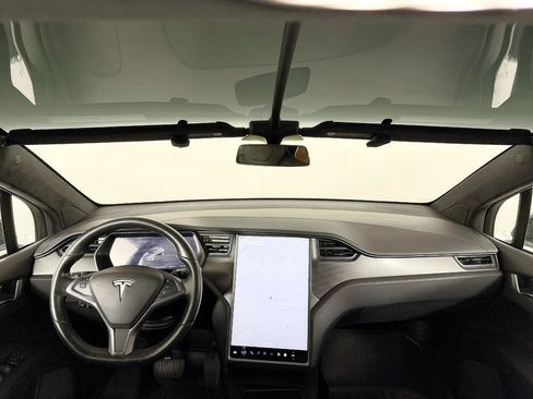 Used 2018 Tesla Model X 75D AWD/4WD image 60