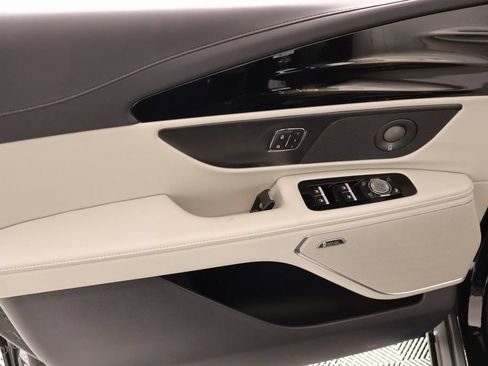 New 2026 Lincoln Nautilus Premier w/ Equipment Group 102A AWD/4WD image 17