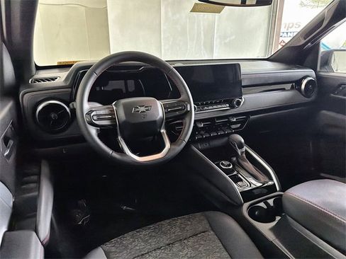 Certified 2024 Chevrolet Colorado Z71 w/ Z71 Convenience Package 2 image 17