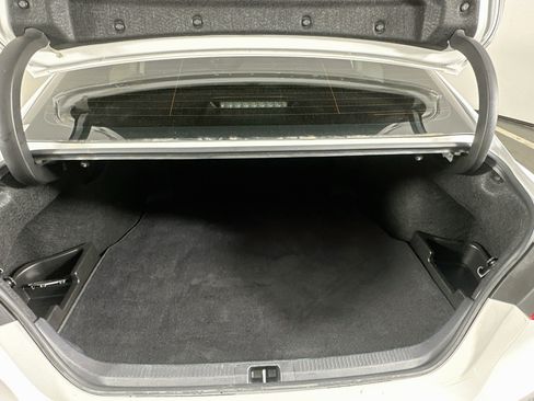 Used 2024 Toyota Camry LE FWD image 27