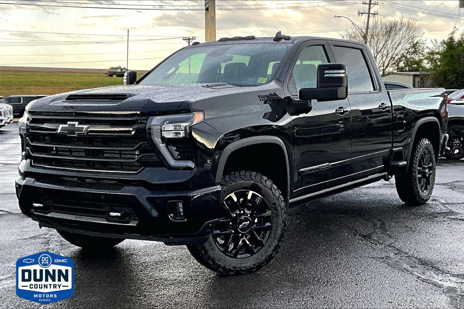 New 2026 Chevrolet Silverado 2500 High Country w/ Midnight Edition AWD/4WD image 1