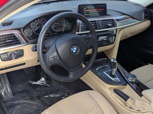 Used 2018 BMW 320i xDrive 320i xDrive image 10